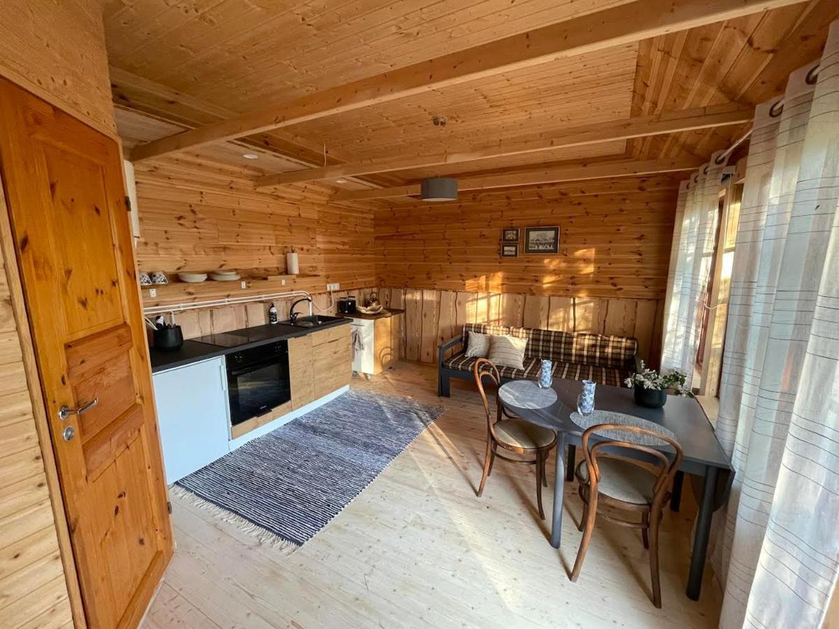 Just Lodges Orissaare Экстерьер фото