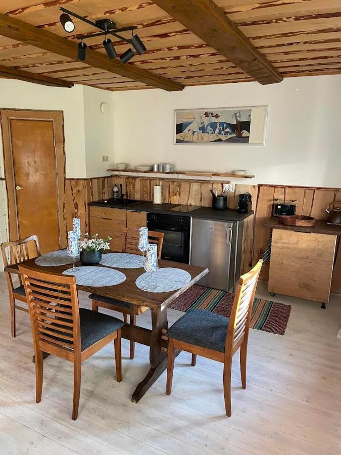 Just Lodges Orissaare Экстерьер фото