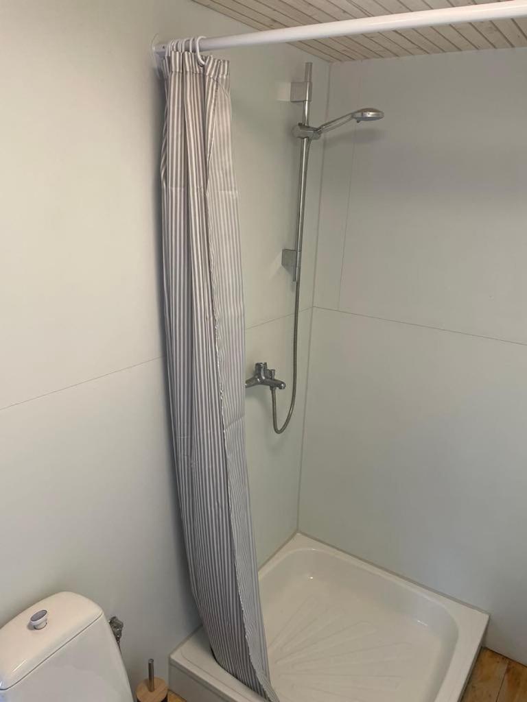Just Lodges Orissaare Экстерьер фото